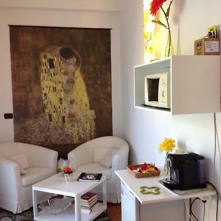 Il Nido Della Rondine * Leivi